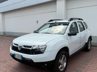 Usata Dacia Duster 105 CV (77 kW) 2013 Bianco SUV