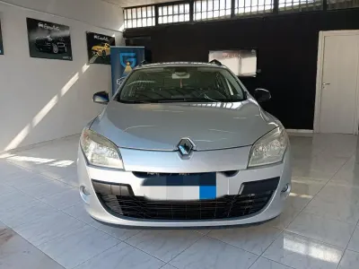 Occasion Renault Mégane GrandTour 110 PK (80 kW) 2010 Zilver Stationwagen
