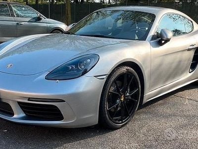 Porsche 718 Cayman