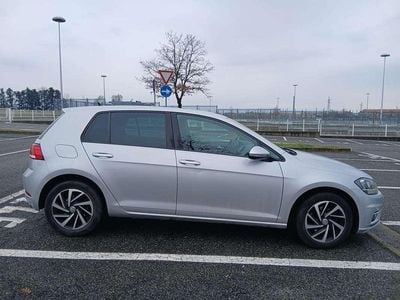 Usata VW Golf VII Highline 116 CV (85 kW) 2018 Argento Berlina