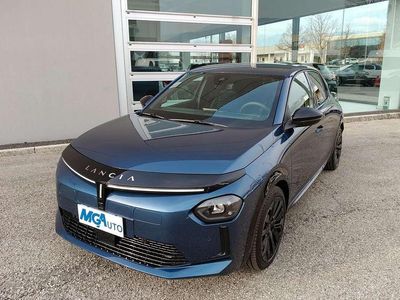Usata Lancia Ypsilon 61 kW (84 CV) 2024 Blu/azzurro Utilitaria