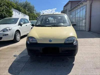 Usata Fiat 600 54 CV (39 kW) 2005 Giallo Utilitaria