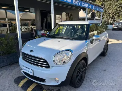 Usata Mini One D Countryman 90 CV (66 kW) 2014 Bianco SUV