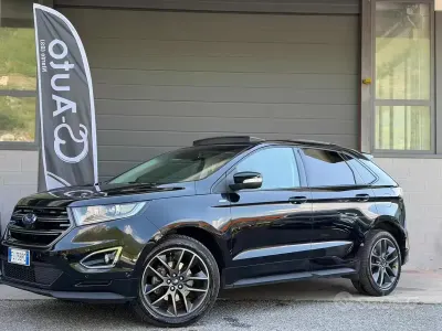 Usado Ford Edge Vignale 209 CV (153 kW) 2017 Negro SUV