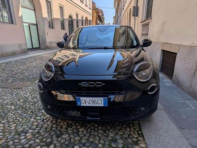 Usata Fiat 600 101 CV (74 kW) 2024 Nero SUV