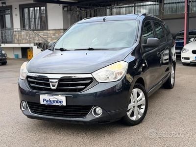Usata Dacia Lodgy Lauréate 110 CV (80 kW) 2015 Grigio Monovolume
