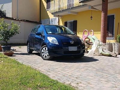 Occasion Toyota Yaris 69 ch (50 kW) 2007 Bleue Citadine