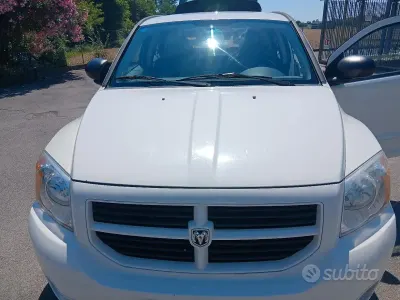 Usata Dodge Caliber SXT 140 CV (102 kW) 2008 Bianco Utilitaria