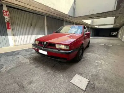 Usata Alfa Romeo 155 186 CV (136 kW) 1992 Rosso Berlina