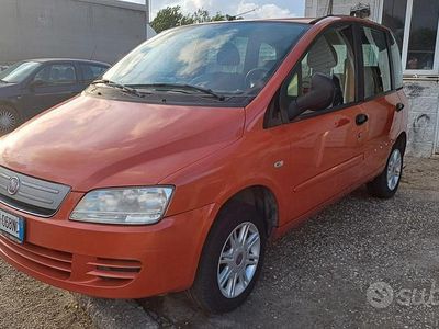 Usata Fiat Multipla Emotion 103 CV (75 kW) 2008 Arancione Monovolume