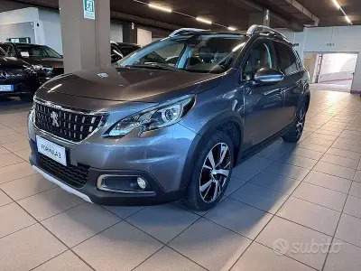 Brugt Peugeot 2008 Allure 120 HK (88 kW) 2019 Grå SUV
