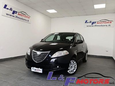 Usata Lancia Ypsilon Gold 69 CV (50 kW) 2016 Nero Utilitaria