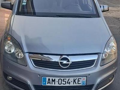 Usata Opel Zafira 82 CV (60 kW) 2007 Grigio Monovolume