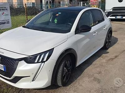 Usata Peugeot 208 GT 102 CV (75 kW) 2022 Utilitaria