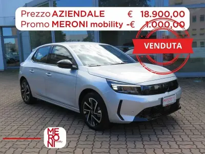 Usata Opel Corsa 100 CV (73 kW) 2025 Grigio Utilitaria