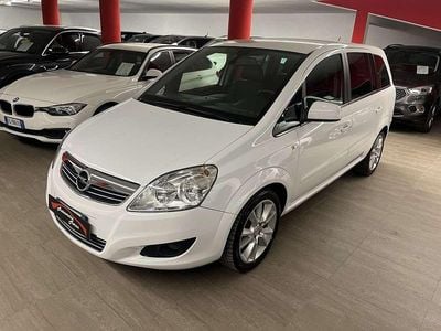 Usata Opel Zafira Edition 140 CV (102 kW) 2011 Bianco Monovolume