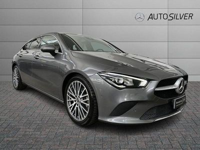 Usata Mercedes CLA200 Shooting Brake 150 CV (110 kW) 2021 Grigio / metallizzato Station wagon