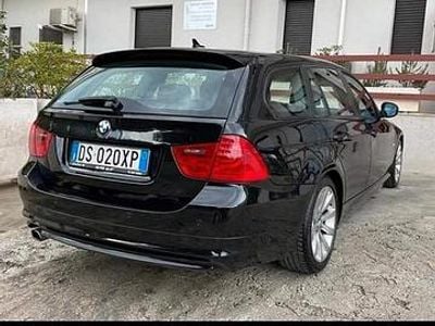 Usata BMW 318 143 CV (105 kW) 2008 Nero Station wagon
