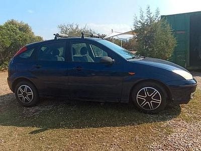 Usata Ford Focus 100 CV (73 kW) 2003 Blu Berlina