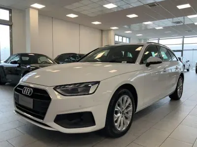 Occasion Audi A4 Business 136 PK (100 kW) 2024 Wit Stationwagen