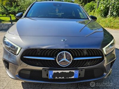 Usata Mercedes A180 136 CV (100 kW) 2018 Grigio Berlina