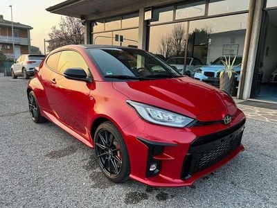 Usata Toyota Yaris 261 CV (191 kW) 2024 Rosso Utilitaria