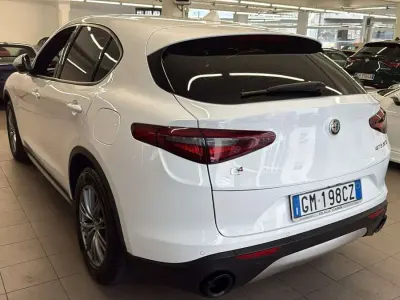 Usata Alfa Romeo Stelvio Sprint 190 CV (139 kW) 2022 SUV