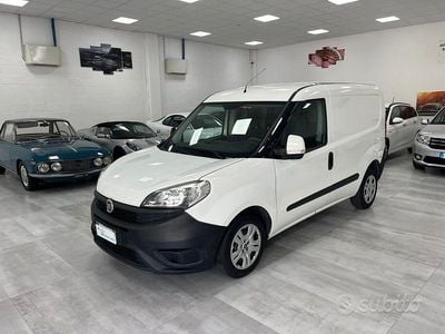 Usata Fiat Doblò 90 CV (66 kW) 2016 Bianco Monovolume