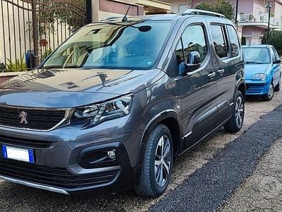 Usata Peugeot Rifter Active 131 CV (96 kW) 2019 Grigio Monovolume