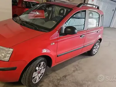 Begagnad Fiat Panda Dynamic 60 HK (44 kW) 2004 Röd Halvkombi