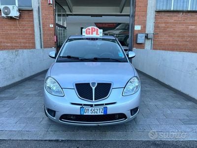 Usata Lancia Ypsilon 77 CV (56 kW) 2009 Grigio Utilitaria