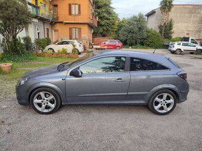 usata Opel Astra GTC Astra1.9 cdti Sport 6m