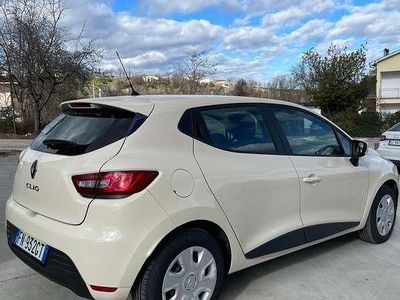 Usata Renault Clio IV Life 73 CV (53 kW) 2018 Beige Berlina