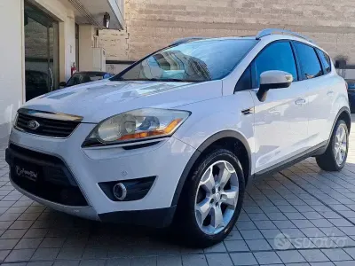 Usata Ford Kuga Titanium 136 CV (100 kW) 2009 Bianco SUV