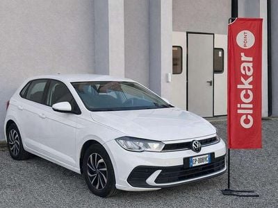 Begagnad VW Polo Style 95 HK (69 kW) 2023 Vit Halvkombi