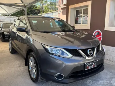 Usata Nissan Qashqai 110 CV (80 kW) 2017 Grigio SUV
