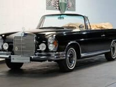 Usata Mercedes 220 SE 120 CV (88 kW) 1963 Nero Cabrio