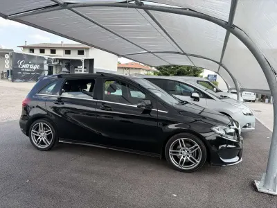 Käytetty Mercedes B200