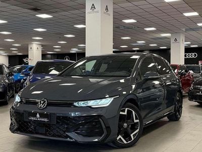 Usata VW Golf VIII R-line 150 CV (110 kW) 2025 Grigio Berlina