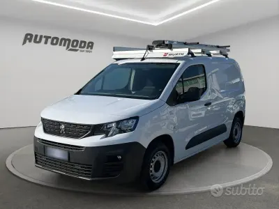 Usata Peugeot Partner 102 CV (75 kW) 2022 Bianco Monovolume