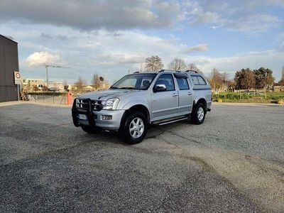 Usata Isuzu D-Max 131 CV (96 kW) 2006 Grigio SUV