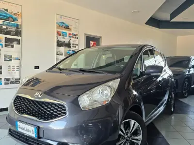 Usata Kia Venga 89 CV (65 kW) 2016 Grigio Utilitaria