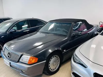 Usata Mercedes SL300 231 CV (169 kW) 1990 Nero Cabrio