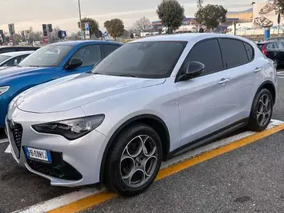 Usata Alfa Romeo Stelvio Sprint 160 CV (117 kW) 2023 SUV
