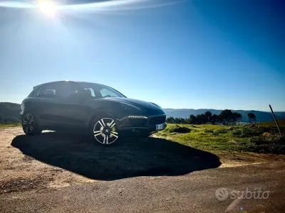Usata Porsche Cayenne 245 CV (180 kW) 2012 Nero SUV