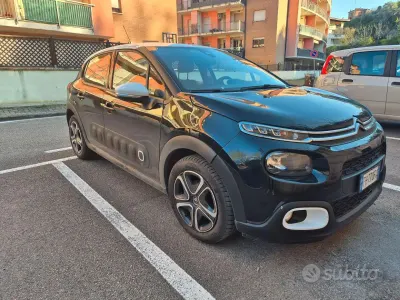Usata Citroën C3 Shine 75 CV (55 kW) 2017 Nero Berlina