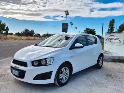 Usata Chevrolet Aveo LT 75 CV (55 kW) 2011 Bianco Berlina