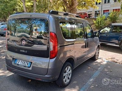 Occasion Fiat Doblò 105 ch (77 kW) 2016 Gris Monospace