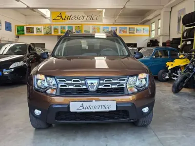 Usata Dacia Duster Ambiance 105 CV (77 kW) 2015 Marrone SUV