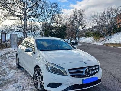 Usata Mercedes A180 Executive 109 CV (80 kW) 2014 Bianco Berlina